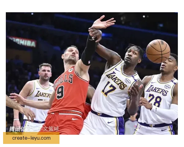 詹姆斯携手戴维斯力压库里勇士 湖人迎来季后赛关键战役 詹姆斯携手戴维斯力压库里勇士 湖人迎来季后赛关键战役