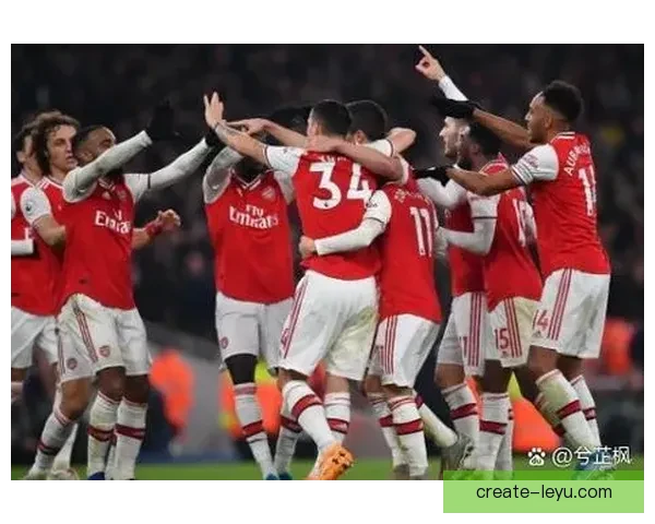 豪门巅峰对决再掀高潮新星梅开二度助球队强势登顶积分榜首创纪录